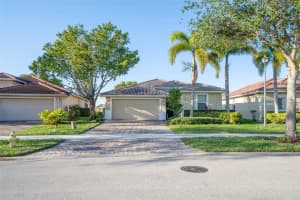 1493 BIRDIE DRIVE, NAPLES, FL 34120 - MLS#MFRTB8351221