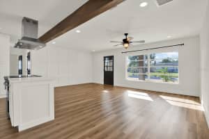 2921 67TH LANE, ST PETERSBURG, FL 33710 Sold 04/15/25