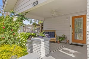 2721 12TH STREET, ST PETERSBURG, FL 33704 Sold 07/01/25