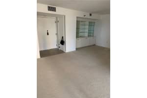 2413 BAYSHORE BOULEVARD, TAMPA, FL 33629 Sold 06/25/25