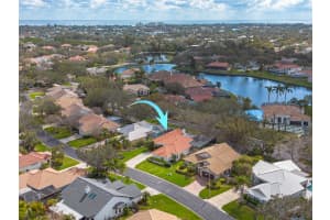 872 LIVE OAK TERRACE, ST PETERSBURG, FL 33703 Sold 07/14/25