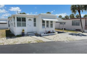 4851 GANDY BOULEVARD, TAMPA, FL 33611 Sold 04/03/25