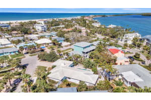 991 NARCISSUS AVENUE, CLEARWATER BEACH, FL 33767 Sold 04/03/25