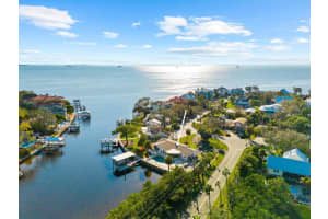 101 AUGUSTA AVENUE, PALM HARBOR, FL 34683 Sold 04/04/25