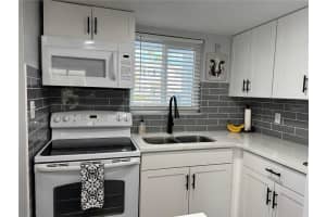 1546 PLEASANT ROAD, BRADENTON, FL 34207 Sold 07/24/25