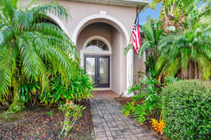 18221 THORNHILL GRAND CIRCLE, ORLANDO, FL 32820 Sold 04/04/25