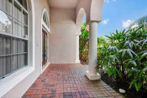 18221 THORNHILL GRAND CIRCLE, ORLANDO, FL 32820 Sold 04/04/25
