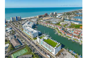 400 150TH AVENUE, MADEIRA BEACH, FL 33708 - MLS#MFRTB8351963