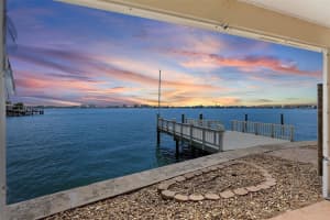 672 Boca Ciega Point Blvd N, ST PETERSBURG