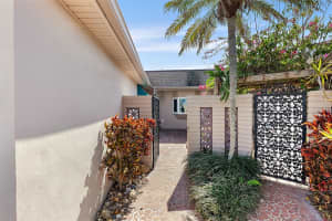 672 BOCA CIEGA POINT BOULEVARD, ST PETERSBURG, FL 33708 - MLS#MFRTB8351975