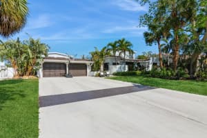 815 PARADISE WAY, SARASOTA, FL 34242 Sold 03/26/25
