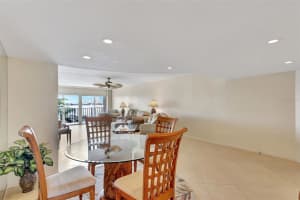 801 LAKE SHORE DRIVE, WEST PALM BEACH, FL 33403 - MLS#MFRTB8352074