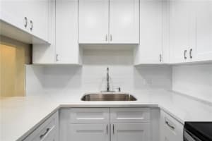 1200 SHORE DRIVE, ST PETERSBURG, FL 33701 Sold 05/02/25