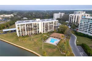 100 OAKMONT LANE, BELLEAIR, FL 33756 - MLS#MFRTB8352097