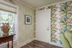 515 BAYVIEW DRIVE, ST PETERSBURG, FL 33704 Sold 04/08/25