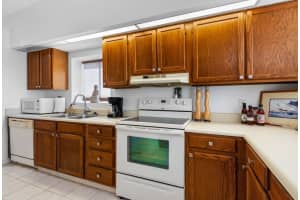 808 BAHIA DEL SOL DRIVE, RUSKIN, FL 33570 - MLS#MFRTB8352179