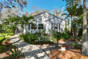 223 33RD AVENUE, ST PETERSBURG, FL 33704 Sold 05/05/25