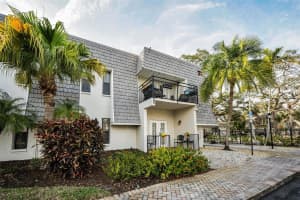 700 LYNDHURST STREET, DUNEDIN, FL 34698 - MLS#MFRTB8352269