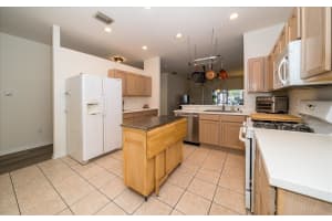 31826 LARKENHEATH DRIVE, WESLEY CHAPEL, FL 33543 - MLS#MFRTB8352315