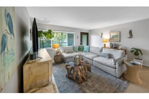 2370 JONES DRIVE, DUNEDIN, FL 34698 Sold 03/31/25