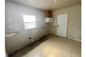 301 BASSEDENA CIRCLE, LAKELAND, FL 33805 Sold 06/11/25