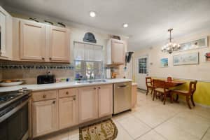 2102 FORE CIRCLE, TAMPA, FL 33612 - MLS#MFRTB8352519