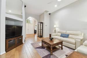 4874 EAGLE COVE SOUTH DRIVE, PALM HARBOR, FL 34685 Sold 05/02/25