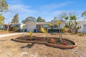 812 52ND AVENUE, ST PETERSBURG, FL 33705 Sold 04/01/25