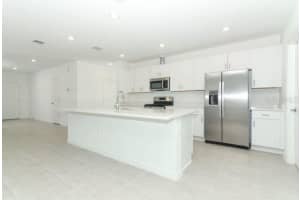 2675 FERN LEAF STREET, AUBURNDALE, FL 33823 Sold 05/02/25
