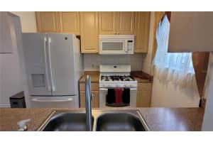 5660 80TH STREET, ST PETERSBURG, FL 33709 Sold 04/11/25