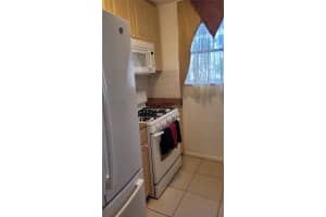 5660 80TH STREET, ST PETERSBURG, FL 33709 Sold 04/11/25