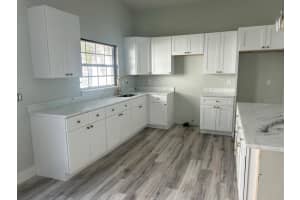 7129 MELROSE PLACE, BRADENTON, FL 34203 Sold 04/07/25