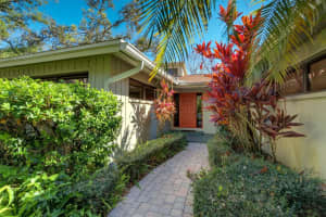1672 WINDING CREEK ROAD, DUNEDIN, FL 34698 Sold 05/14/25