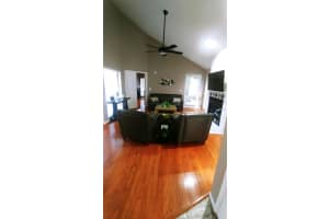 11520 GALLERIA DRIVE, TAMPA, FL 33618 Sold 04/08/25
