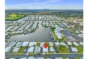 210 MOUNT PINEY AVENUE, ST PETERSBURG, FL 33702 Sold 09/19/25