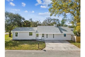 2530 Sunset Dr, LARGO