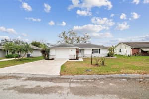 21 CEDAR DRIVE, DAVENPORT, FL 33837 Sold 04/24/25