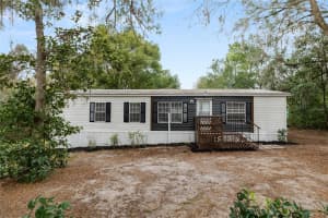 107 HERMOSA STREET, LADY LAKE, FL 32159 - MLS#MFRTB8353582