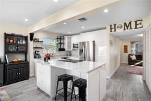 343 37TH AVENUE, ST PETERSBURG, FL 33704 Sold 07/03/25