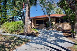 925 LANTANA AVENUE, CLEARWATER BEACH, FL 33767 Sold 03/03/25