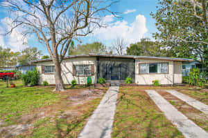1625 CRYSTAL COURT, LAKELAND, FL 33801 Sold 09/12/25