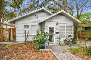 8306 N 10th St, TAMPA
