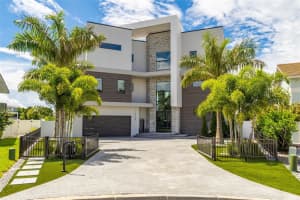 10100 Tarpon Dr, TREASURE ISLAND