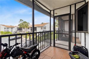 2002 BLUE HAWK COURT, CLEARWATER, FL 33762 Sold 05/16/25