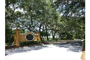 10819 KENSINGTON PARK AVENUE, RIVERVIEW, FL 33578 Sold 05/02/25