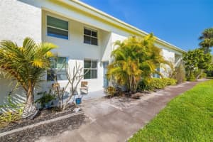 4215 LA SORRENTO COURT, TAMPA, FL 33611 Sold 05/12/25