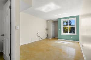 4215 LA SORRENTO COURT, TAMPA, FL 33611 Sold 05/12/25