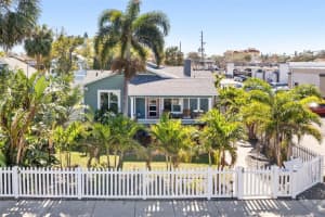 868 27TH AVENUE, ST PETERSBURG, FL 33704 Sold 03/25/25