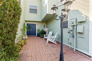 1306 CHARTER STREET, TAMPA, FL 33602 Sold 05/02/25