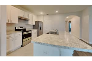 1040 CAMBRIDGE DRIVE, WINTER HAVEN, FL 33881 Sold 07/09/25